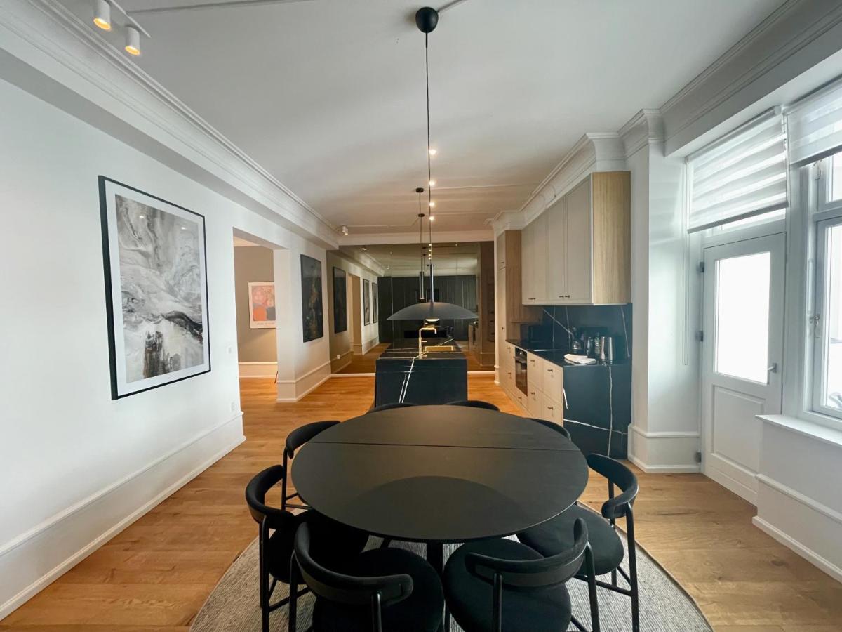Beautiful 3 Bedroom Flat Next To The Marble Church Copenhagen Exterior photo