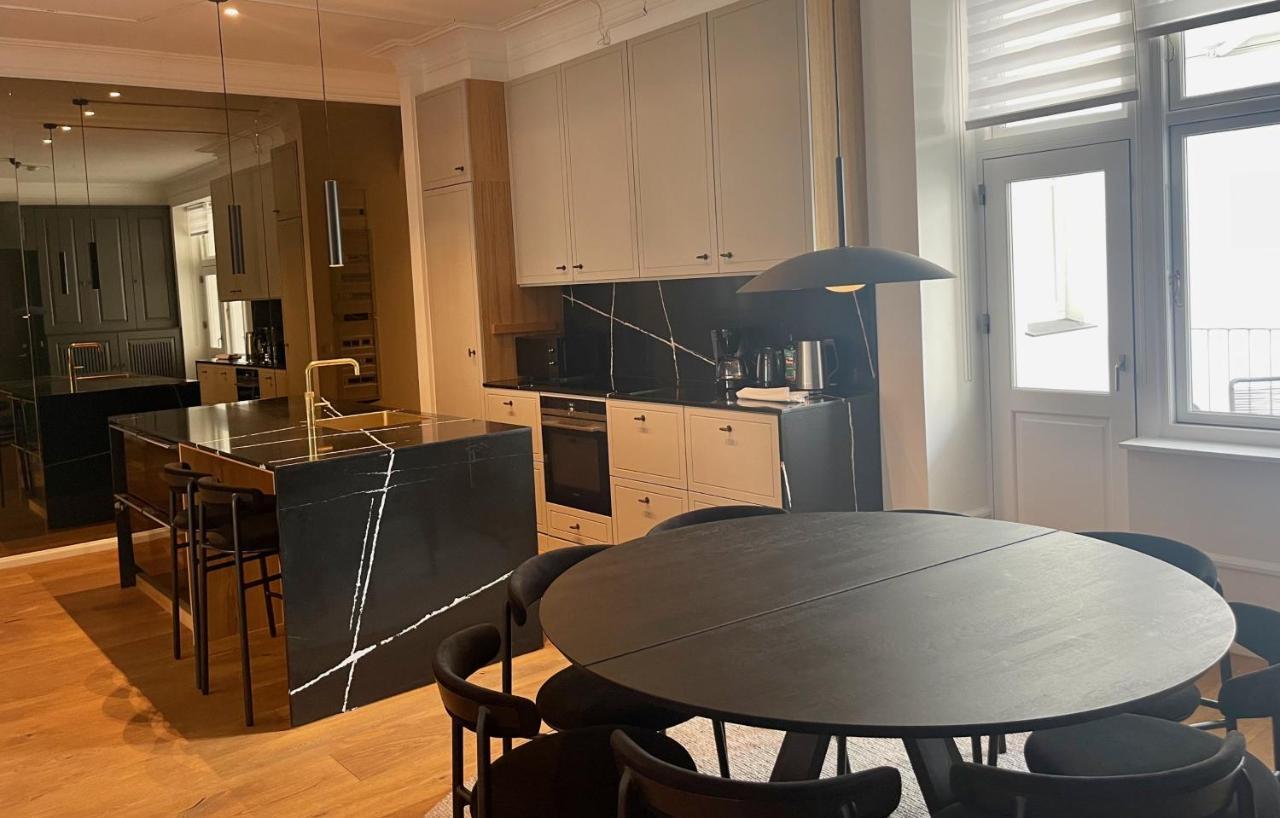 Beautiful 3 Bedroom Flat Next To The Marble Church Copenhagen Exterior photo