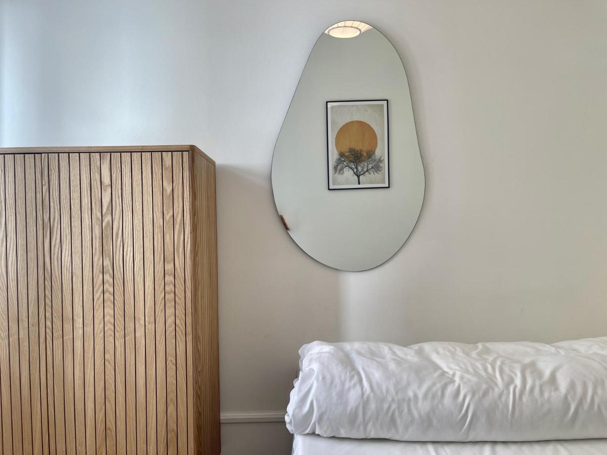 Beautiful 3 Bedroom Flat Next To The Marble Church Copenhagen Exterior photo
