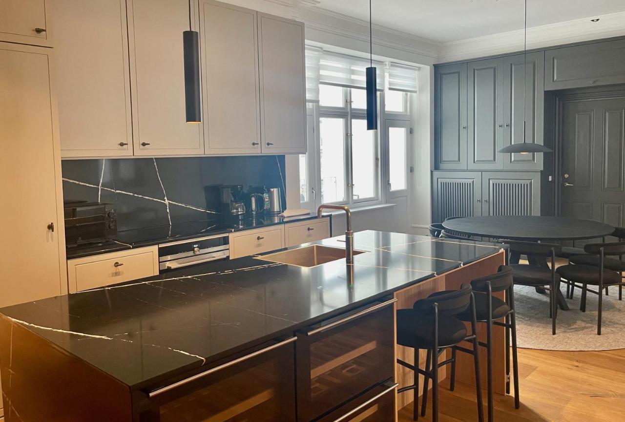 Beautiful 3 Bedroom Flat Next To The Marble Church Copenhagen Exterior photo