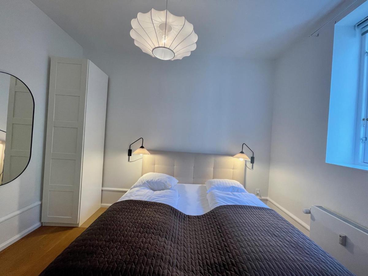 Beautiful 3 Bedroom Flat Next To The Marble Church Copenhagen Exterior photo