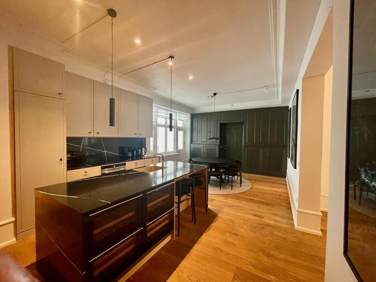 Beautiful 3 Bedroom Flat Next To The Marble Church Copenhagen Exterior photo