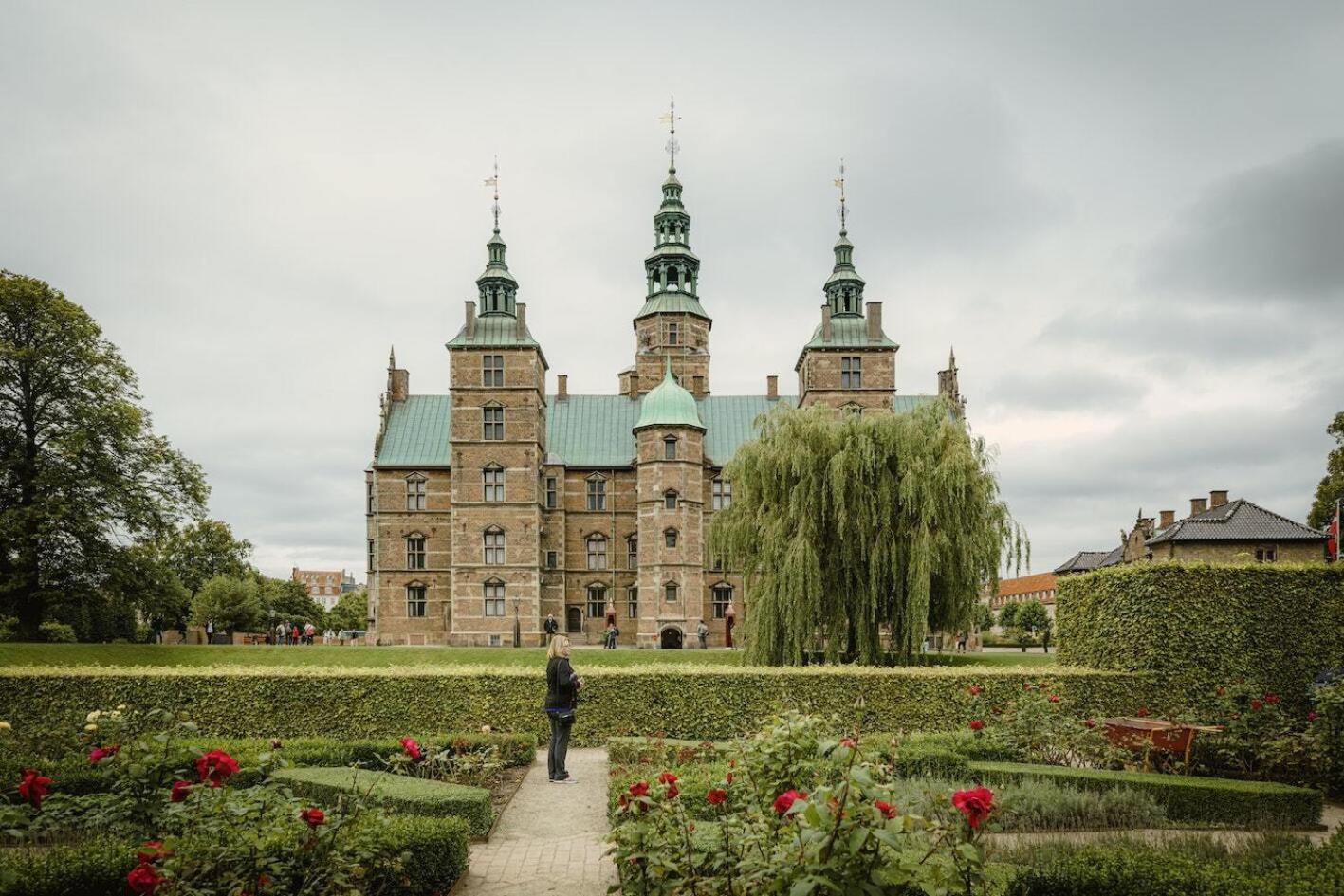 Beautiful 3 Bedroom Flat Next To The Marble Church Copenhagen Exterior photo